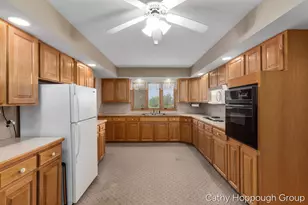822 E Condensery Rd, Sheridan, MI 48884 - Photo 7