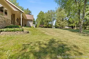 6244 Black Creek Dr, Middleville, MI 49333 - Photo 5