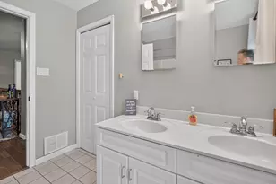 1210 Gilroy Rd, Jackson, MI 49203 - Photo 7