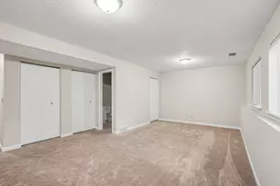 2376 Strathmore St, Kalamazoo, MI 49009 - Photo 19