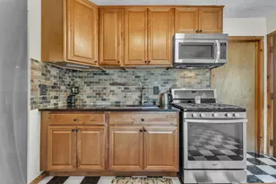 11148 Jackson St, Belleville, MI 48111 - Photo 9