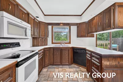 7645 Carefree Drive, Whitehall, MI 49461 - Photo 9