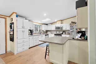 3470 W Wembley Ln, Kalamazoo, MI 49009 - Photo 3