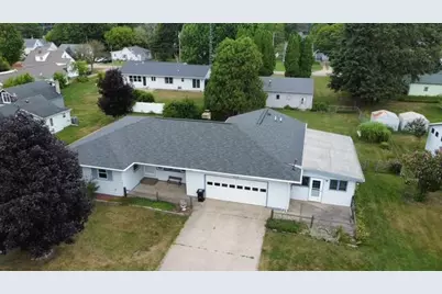 350 Frakes Street, Vicksburg, MI 49097 - Photo 3