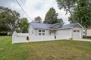 314 S Linden St, Marshall, MI 49068 - Photo 1