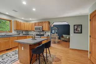 238 Jacaranda Dr, Battle Creek, MI 49015 - Photo 11