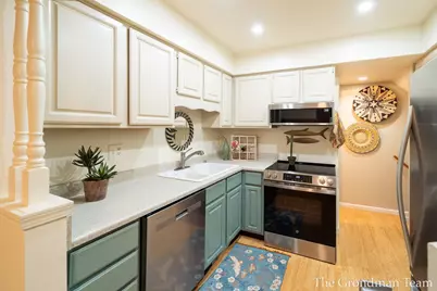 3562 Whispering Brook Drive SE #55, Grand Rapids, MI 49508 - Photo 11