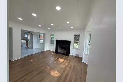 24713 Lois Lane, Southfield, MI 48075 - Photo 3