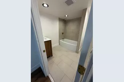 24713 Lois Lane, Southfield, MI 48075 - Photo 17