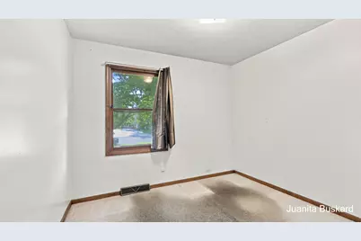 3675 Bluebird Avenue SW, Wyoming, MI 49519 - Photo 13