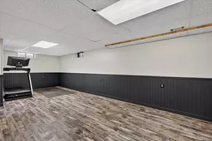 12043 S Sprinkle Rd, Vicksburg, MI 49097 - Photo 31