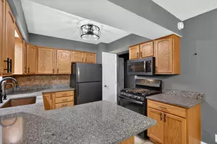 12043 S Sprinkle Rd, Vicksburg, MI 49097 - Photo 15