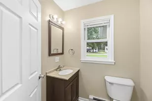1615 Maiden Ln, Saint Joseph, MI 49085 - Photo 21
