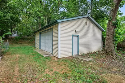 414 Trimble Avenue, Kalamazoo, MI 49048 - Photo 17