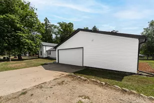 208 E Broadway St, Woodland, MI 48897 - Photo 31