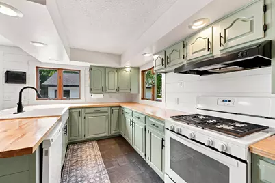 208 E Broadway Street, Woodland, MI 48897 - Photo 7