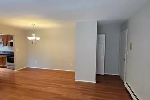 1890 Axtell Dr, Troy, MI 48084 - Photo 3