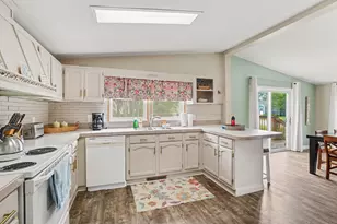 533 Humphrey St, South Haven, MI 49090 - Photo 9