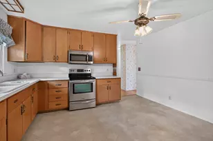 145 Mohawk St, Jackson, MI 49203 - Photo 13