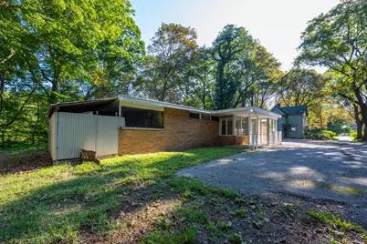 1298 Colfax Avenue, Benton Harbor, MI 49022 - Photo 39