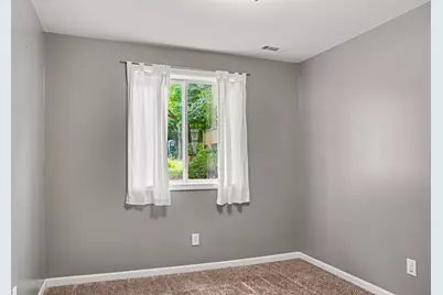 210 W 4th Street, Lawton, MI 49065 - Photo 15
