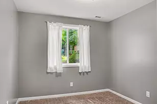 210 W 4th St, Lawton, MI 49065 - Photo 15