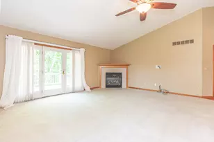 535 Sycamore Cir, Saline, MI 48176 - Photo 9