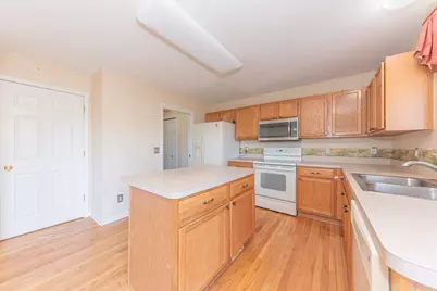 7575 Warwick Drive, Ypsilanti, MI 48197 - Photo 11