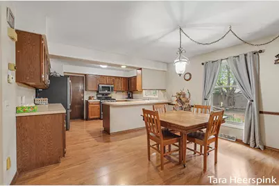 2078 Fernwood Drive, Jenison, MI 49428 - Photo 9