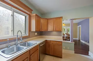 218 E Adams St, Ionia, MI 48846 - Photo 11