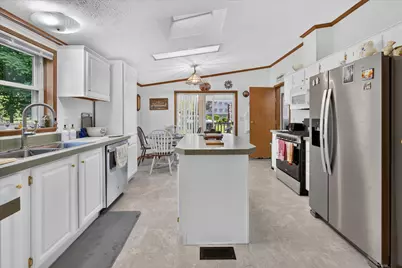 3280 Carlton Boulevard, Jackson, MI 49203 - Photo 11