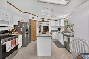 3280 Carlton Blvd, Jackson, MI 49203 - Photo 9