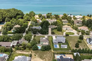 51218 Main Dr, Grand Beach, MI 49117 - Photo 5