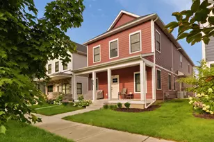 629 Fairview Ave NE, Grand Rapids, MI 49503 - Photo 1