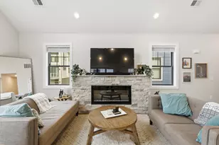 629 Fairview Ave NE, Grand Rapids, MI 49503 - Photo 7