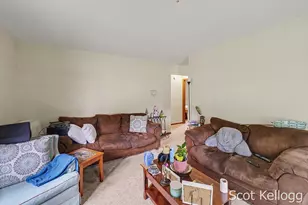 3822-3824 Burlingame Ave SW, Wyoming, MI 49509 - Photo 13