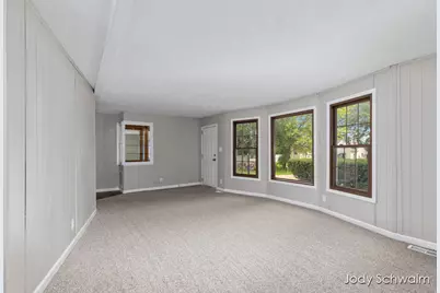 7129 Eldred Avenue NE, Rockford, MI 49341 - Photo 7