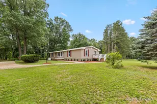 7129 Eldred Ave NE, Rockford, MI 49341 - Photo 3