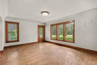 598 S Brooks Road, Muskegon, MI 49442 - Photo 5
