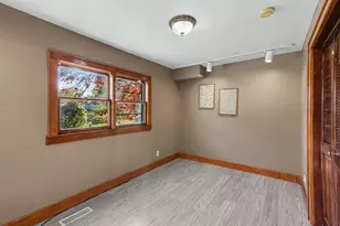598 S Brks Rd, Muskegon, MI 49442 - Photo 9
