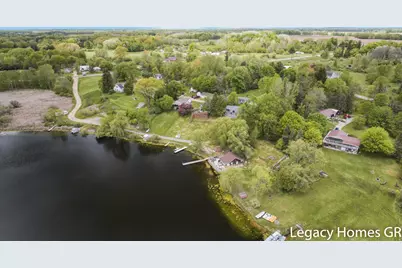 762 Parkwood Drive, Six Lakes, MI 48886 - Photo 39