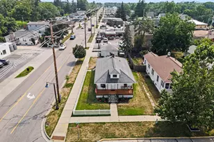 1448 Columbus Ave, Grand Haven, MI 49417 - Photo 29