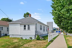 1448 Columbus Ave, Grand Haven, MI 49417 - Photo 27