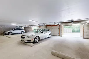 2201 S Huron Pkwy, Ann Arbor, MI 48104 - Photo 37