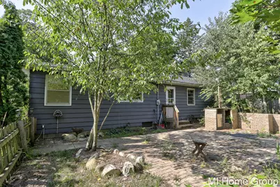 252 Thomas Street, Allegan, MI 49010 - Photo 11
