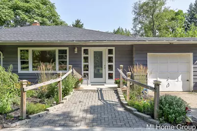 252 Thomas Street, Allegan, MI 49010 - Photo 5