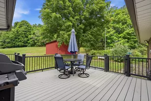 13489 Hyde Rd, Hartland, MI 48353 - Photo 33