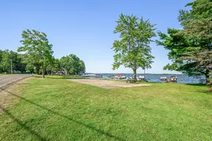 2144 E Lake Mitchell Dr, Cadillac, MI 49601 - Photo 7