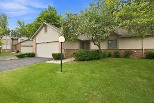 32917 Chapman Cir, Westland, MI 48185 - Photo 3