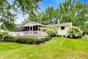 1342 Maiden Ln, Saint Joseph, MI 49085 - Photo 37